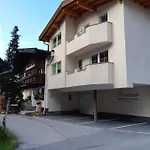 Haus Sonnenheim * Λάνγκενφελντ